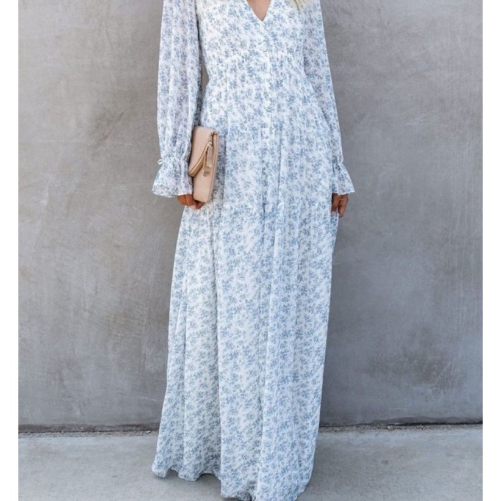 Maxi blue floral dress